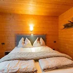 Modern In Near Area Apartment *