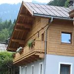 Modern In Near Area Apartment *