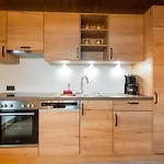 Modern In Near Area Apartment *