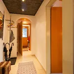 Apartment Modern In Near Area *