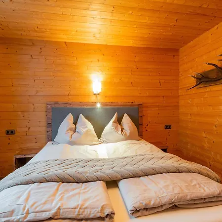 Modern In Near Area Apartment *