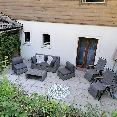 Apartment Modern In Near Area *