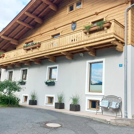 Modern In Near Area Lejlighed