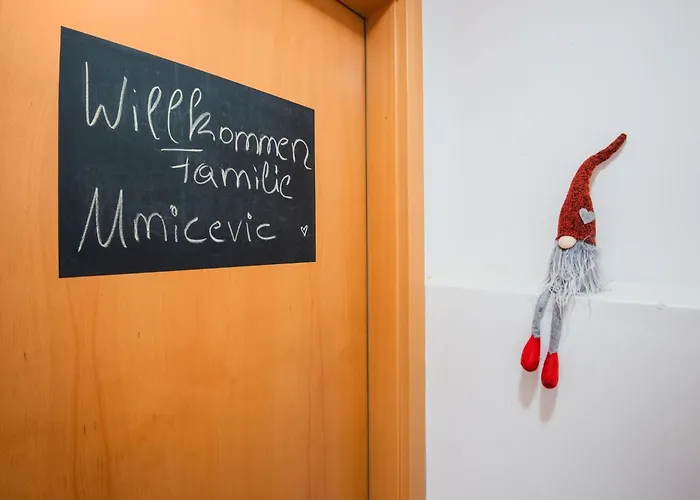 Modern In Near Area 基茨比厄尔